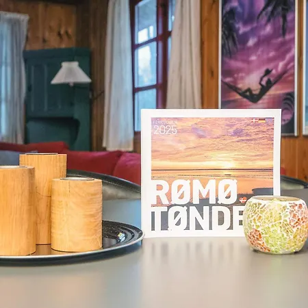 6 Person In Toftlund-by Traum