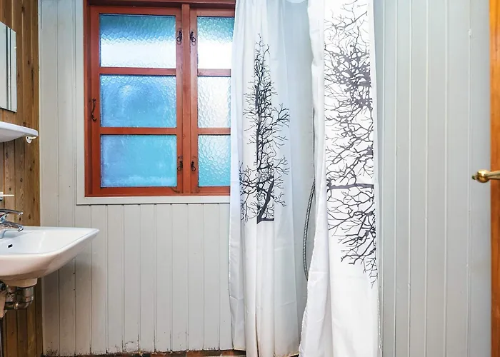 6 Person In Toftlund-by Traum